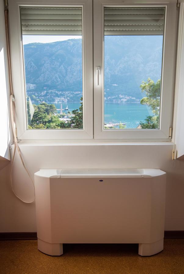 Apartment Kiwi Kotor Exterior photo